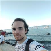 Doy clases particulares a niños y niñas de 6 a 12 años que estén cursando Educación Primaria. En las clases se ofrecerá lo que sea necesario (repaso con alguna materia específica, estudio para algún examen concreto o ayuda con los deberes).
Además, si es